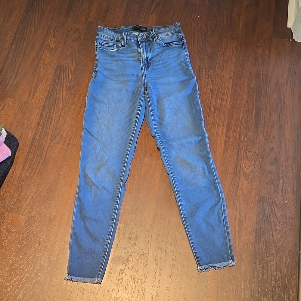 Kendall and kylie stretchy jeans, size twenty seven, great condition